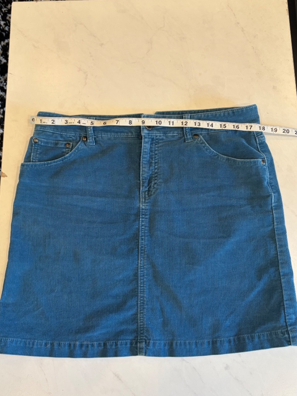 Vintage Gap Courderoy Mini Skirt, Preppy, Y2K, preppy Ivy League look, relaxed - Picture 3 of 7